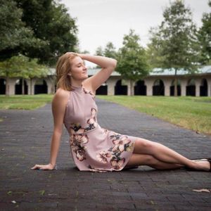 Meet your Posher, Lauren